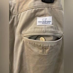 Like new.: vineyard vines classic chino- plaid flannel lined size 34x34
